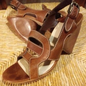 Max Studios Sz 9.5 "Gia" Heels